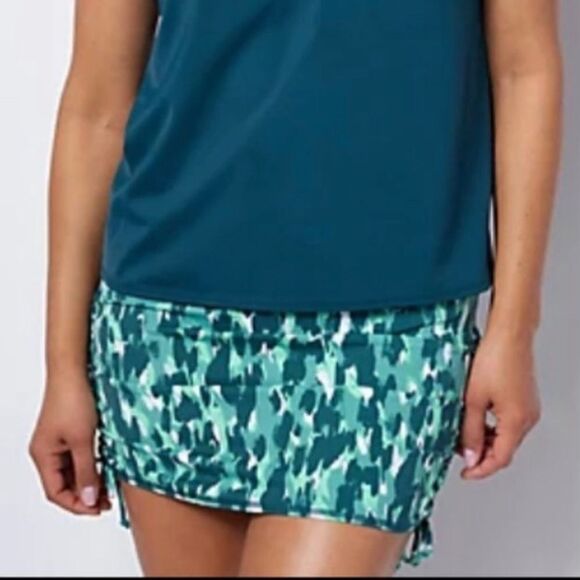 zuda Swim Skort with Ruching - Picture 1 of 5